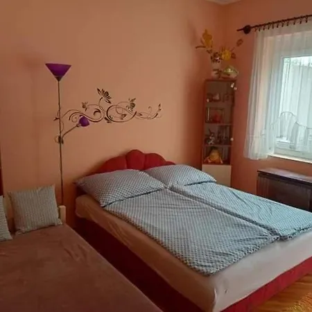 Apartment Gyoerkoes *